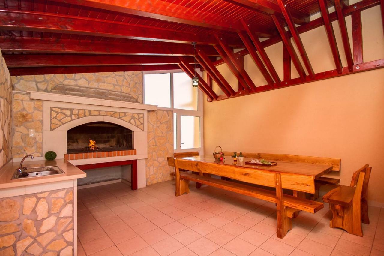Villa Ana With Private 50M2 Pool, 7 Bedrooms, 7 Bathrooms, 18 Persons Max Stanici Luaran gambar